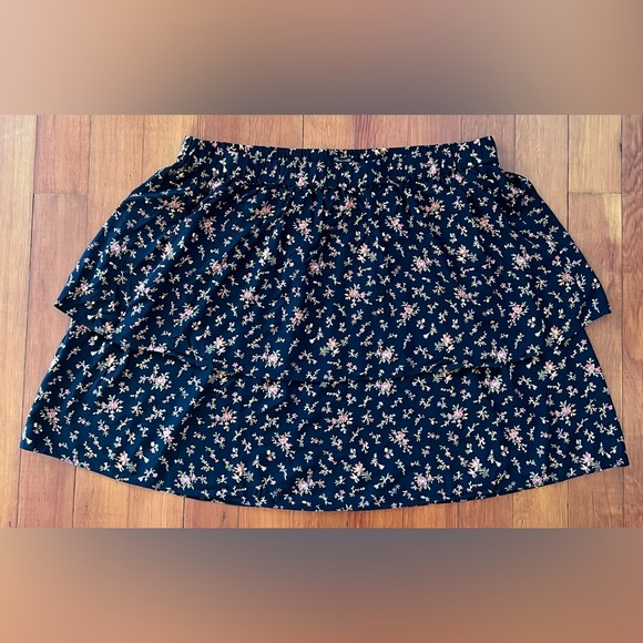 NWOT Madewell Mini Tiered Black FloralSkirt - Plus 18W